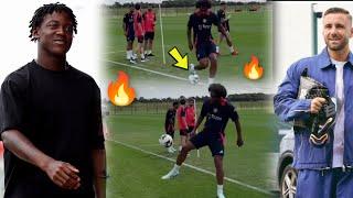 Maadd!! , Zirkzee on fire as Kobbie Mainoo, Shaw... thrilled with Carrington arrival Man United