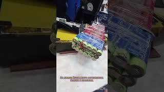 Ракожоп - это человек у которого из жопы торчит рука.  А если она с паяльником то он жертва из 90-х