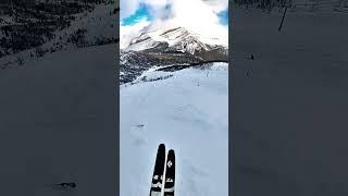 Zipping down Paradise bowl at Lake Louise #skiing #mountains