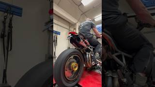 Ducati 950 Hypermotard on the dyno