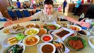 Indonesian Food in Padang - WORLD'S BEST HALAL RESTAURANT : Nasi Padang in West Sumatra (SPICY!)