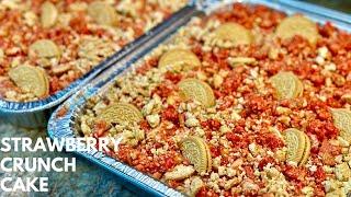 Strawberry Crunch Cake | The Hungry Jawn