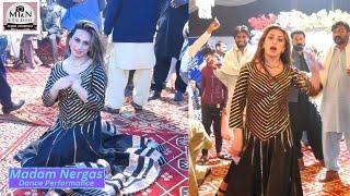 Filhaal Ta Har Koi Hai Naal Tese | Madam Nergas | Dance Performance 2024 Mian Studio Sahiwal