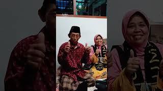 mengantar perlengkapan umroh dan pembayaran umrah