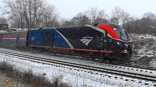  Amtrak Train Sounding Like a Tie Fighter! 