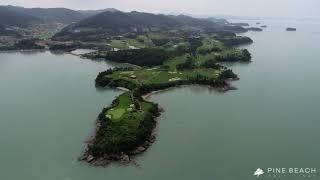 파인비치 전경 Under the same sky [Panoramic view of Pine Beach Golf Links, South Korea]