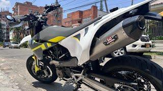 Chill ride Husqvarna 701 Supermoto Yoshimura Exhaust - Palmas Medellin