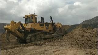 SHANTUI SD90 bulldozer work on a  mine site