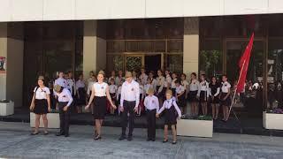 School children waltz on V-Day in Tokyo