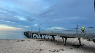 HOW BEAUTIFUL IS ADELAIDE AT 7 AM? WALK AT GLENELG BEACH