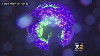 Thousands Flock To Times Square For New Year's Eve