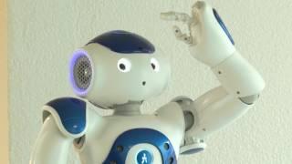 Smarte Maschinen – Roboter Nao spricht mit Autor Ulrich Eberl