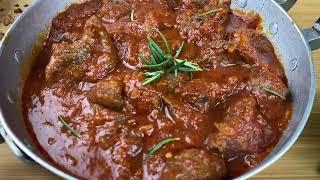 Ricetta deliziosa e rustica: come cucinare il CINGHIALE ALLA CACCIATORA, ricetta passo passo!