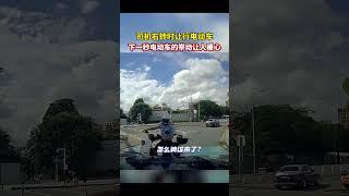 在街头一个暖心的善举，会收获一份暖心的回报。