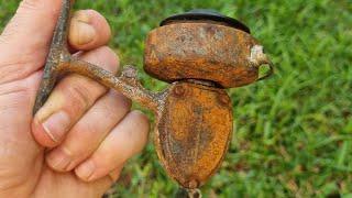 Old Rusty Windlass - Restoration