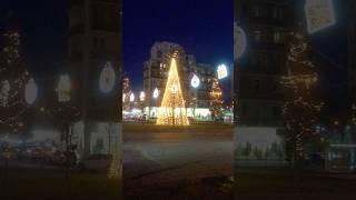 Одна из улиц Тбилиси перед новым 2025 годом #shorts #новыйгод #тбилиси