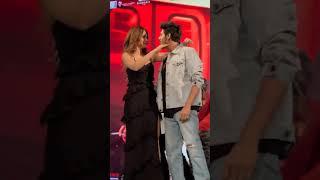 When Kartik Aryan Picked Up Kriti Sanon 