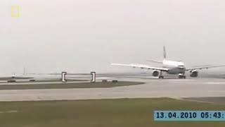 Cathay Pacific Flight 780 Landing Footage