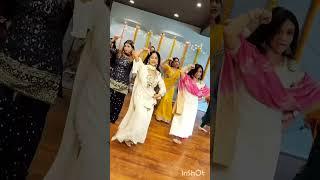 #sajnahaimujhe #ritusdancestudio #shorts #sajdhajke  #banthanke #wedding #weddingseason #bridesmaids