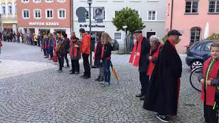 Nacht der Kirchen | Kempten | Menschenkette von St. Mang Kirche zur Mitte der Kette