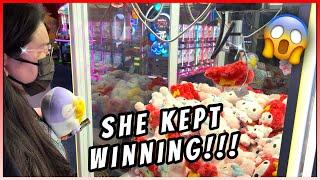 SHE KEPT WINNING THE NEW PRIZES IN CLAW GAMES AT ROUND ONE!!!