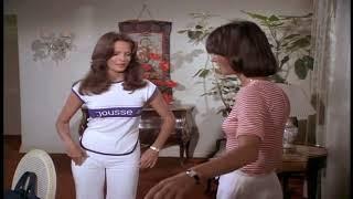 Kate Jackson scene from Charlie's Angels - Angels in paradise