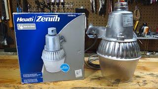 Heath Zenith 70 watt High Pressure Sodium Area Light