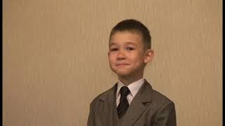 Старый семейный архив - Никита идет в 1 класс (1.09.2010 г.)