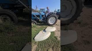 lot 4 Ford 5000 with loader. 9/27/23 Jeff & Jim Felderman Auction Doland SD. benmeyerauctions.com