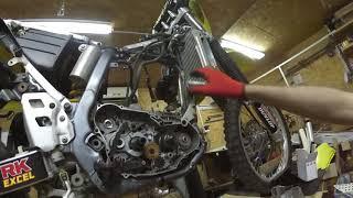 Suzuki DRZ 400. Замена ЦПГ