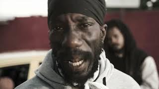 T'Jean, Chronic Law, Sizzla Kalonji - Worthy Cause (Official Video)