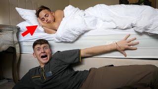 SNEAKING into BOYFRIEND'S HOUSE *PRANK*