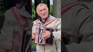 Владимир Новоселов из Владимира поёт песню про Владимир