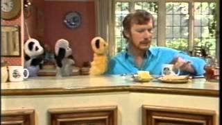 The Sooty Show - Arguing