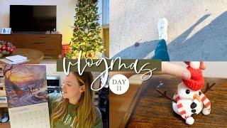 Christmas Calendars + Christmas Crafting | Vlogmas Day 11