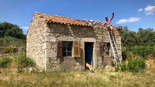 Tiny Stone Cottage Restoration – Removing the Old Rotten Roof