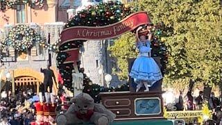 LIVE: A Christmas Fantasy Parade at Disneyland