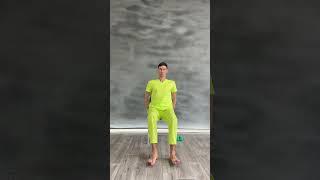 Убираем живот,не вставая со стула. #fitness #yoga #здоровье #упражнения #осанка #суставы