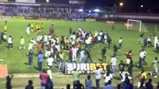 chaos in match surinam-jamaica u23