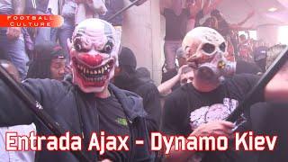 Entrada Ajax - Dynamo Kiev