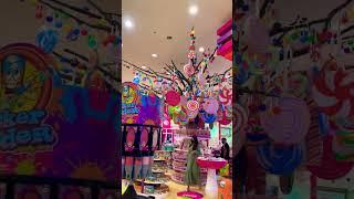 CANDYLICIOUS #dubai #dubaimall #sweet #chocolate #reese #lolipop #candy #rainbow #color #asmr #viral