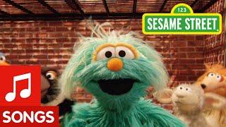 Sesame Street: Musica Song with Rosita