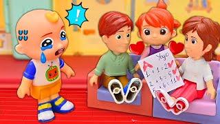 Cocomelon Family: JJ was sad and went to Bluye's house | Pretend Play with Cocomelon Toy