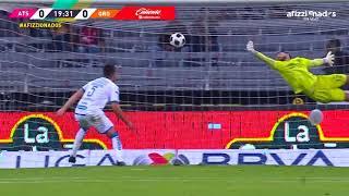 ¡Increíble atajada de Camilo Vargas! 