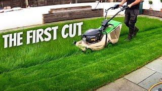 Mowing a new lawn for the 1st time. Etesia pro46 in action #lewisgardenservicesltd