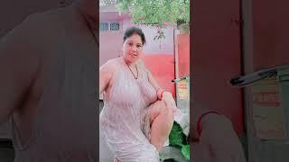 dasi hot Boudi bathing part 6