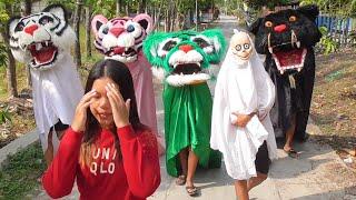 Pocong dan Barongan warna warni jalan santai