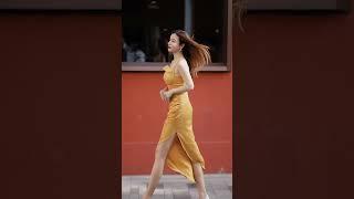 你就委屈点 载我手里好不好？#街拍! 抖音街拍穿搭 / Mejores Street Fashion Douyin China