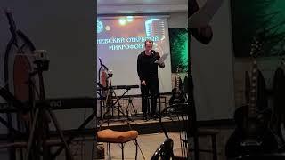 Стихотворение "Нет соли в северных морях..." Дениса Старкова. Читает автор