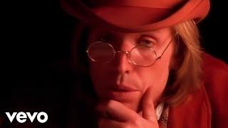 Tom Petty And The Heartbreakers - Into The Great Wide Open (Official Music Video)